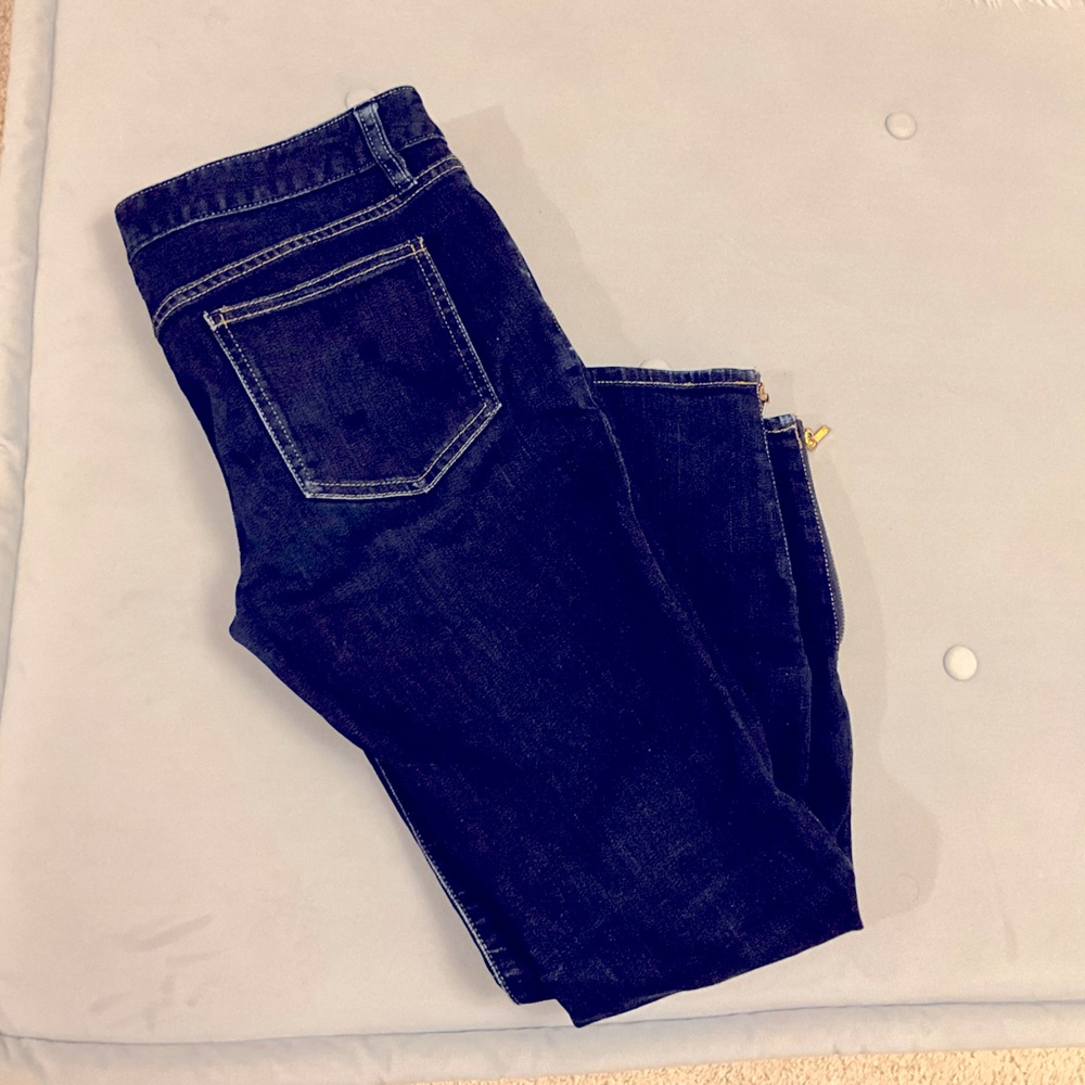 Tort Burch skinny jeans with side zip at ankle in Size 29